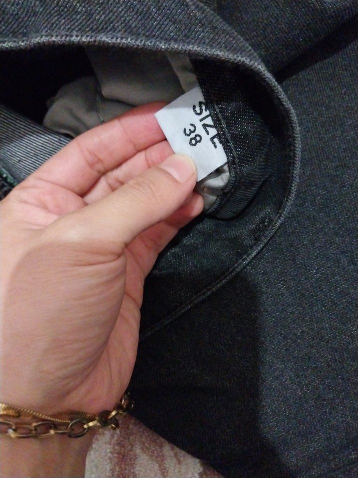 Gri Düğmeli Rahat Kesim Kadın Kot Pantolon - Görsel 5