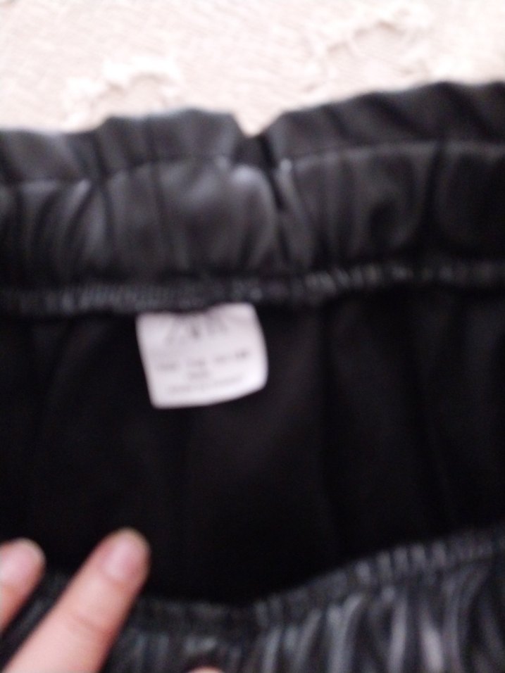 Kız Çocuk Siyah Deri Fırfırlı Etek - Görsel 4