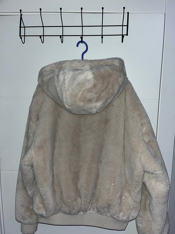 Bershka Kırık Beyaz Peluş Mont-Kürk - Görsel 3