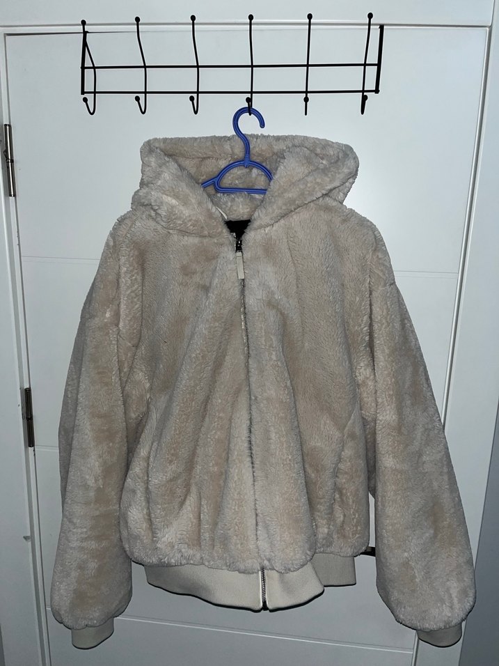 Bershka Kırık Beyaz Peluş Mont-Kürk - Görsel 2