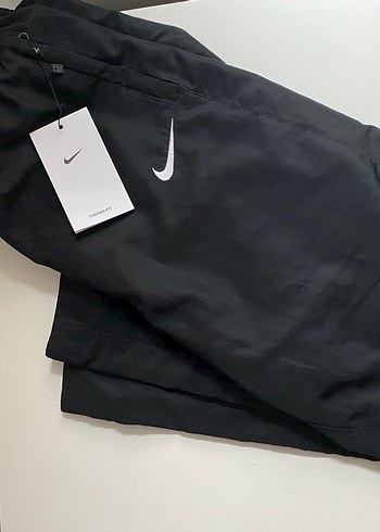 Nike m