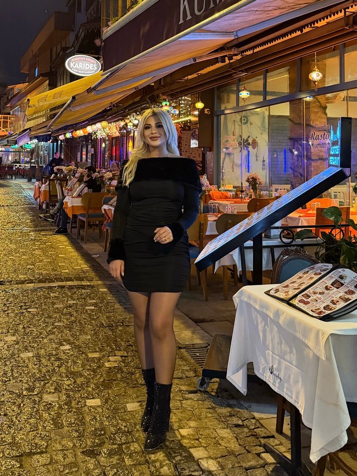 Kürklü Siyah Mini Straplez Elbise - Görsel 2