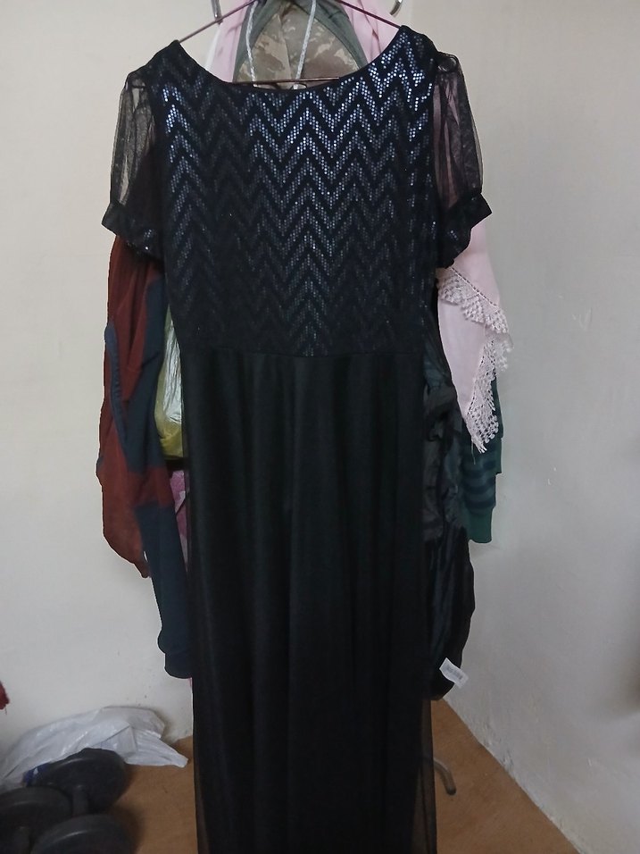 Siyah Uzun Kadın Elbise, Yüksek Yakalı, Gösterişli - Görsel 2