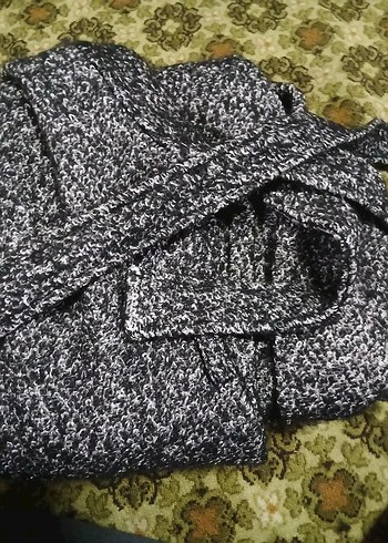 Gri Kapüşonlu Uzun Örgü Kadın Kaban - Görsel 4