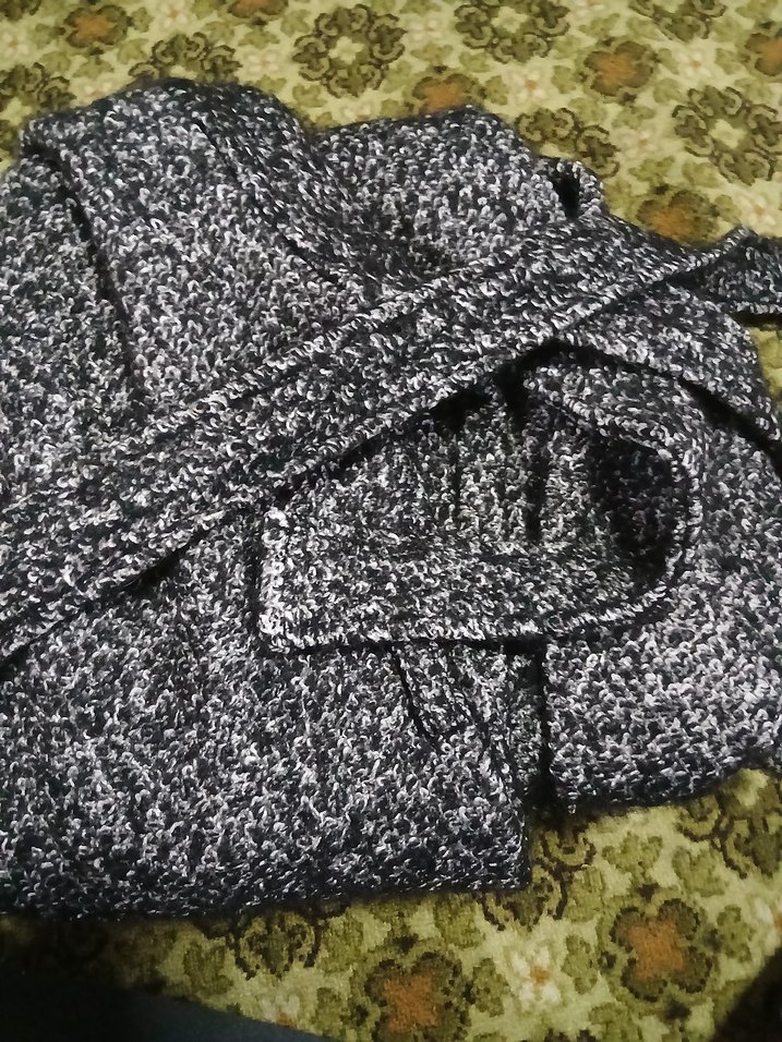 Gri Kapüşonlu Uzun Örgü Kadın Kaban - Görsel 4