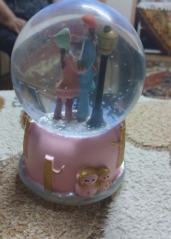 Pembe Renkli Figürlü Kar Küresi - Görsel 4