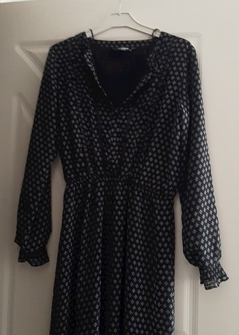 Uzun Kollu Puantiyeli Siyah Uzun Elbise - Görsel 2