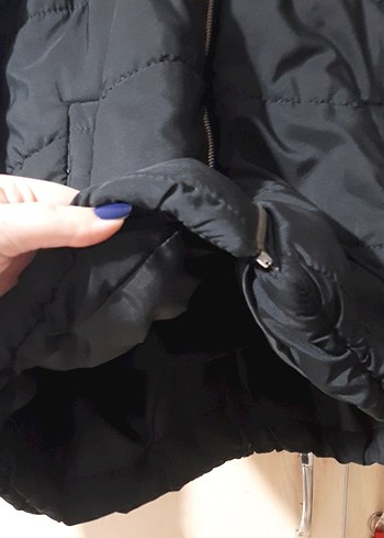 Siyah Kürklü Kadın Kışlık Mont - Görsel 2