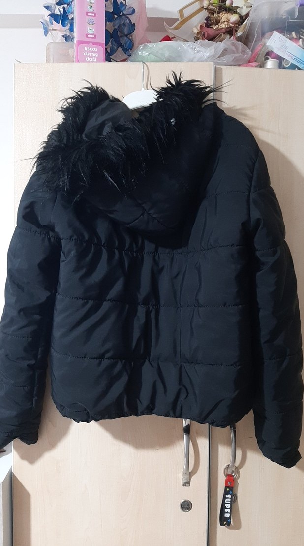 Siyah Kürklü Kadın Kışlık Mont - Görsel 3