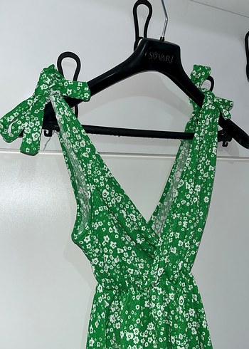 Yeşil V Yaka Dantelli Mini Elbise - Görsel 2