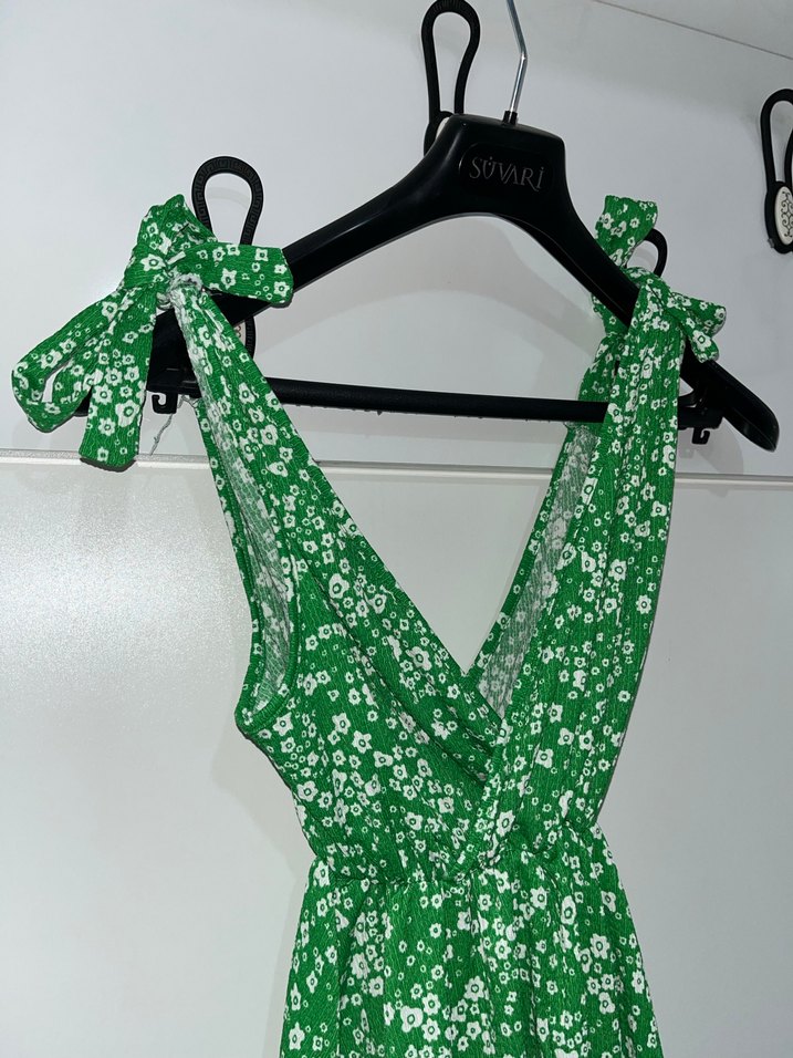 Yeşil V Yaka Dantelli Mini Elbise - Görsel 2