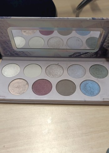 Essence Eyeshadow Palette - Nude Tonlar - Görsel 2