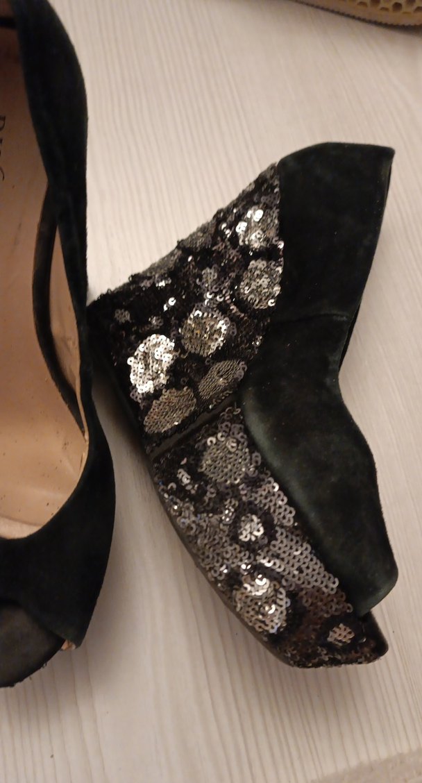 Divarese Siyah Kemerli Kadın Dolgu Topuklu Stiletto - Görsel 2