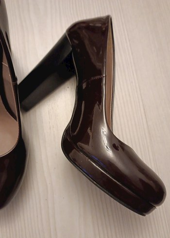 Kahverengi Rugan Stiletto Topuklu Kadın Ayakkabı - Görsel 2