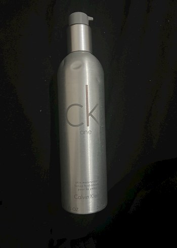 Calvin Klein One Gri Erkek Parfümü - Görsel 2