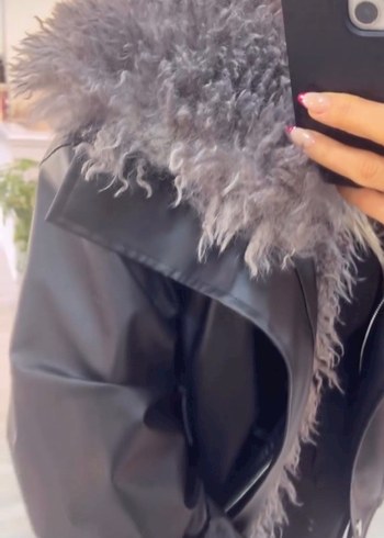 Kadın Gri Kürklü Siyah Deri Ceket standart bedendir - Görsel 4