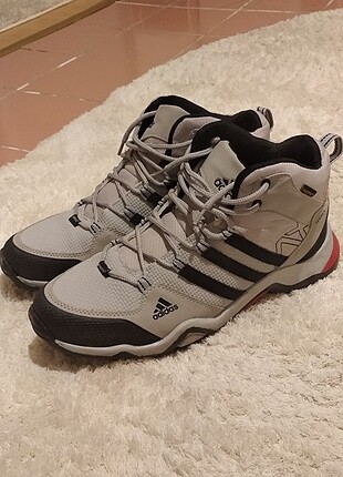 Adidas bot