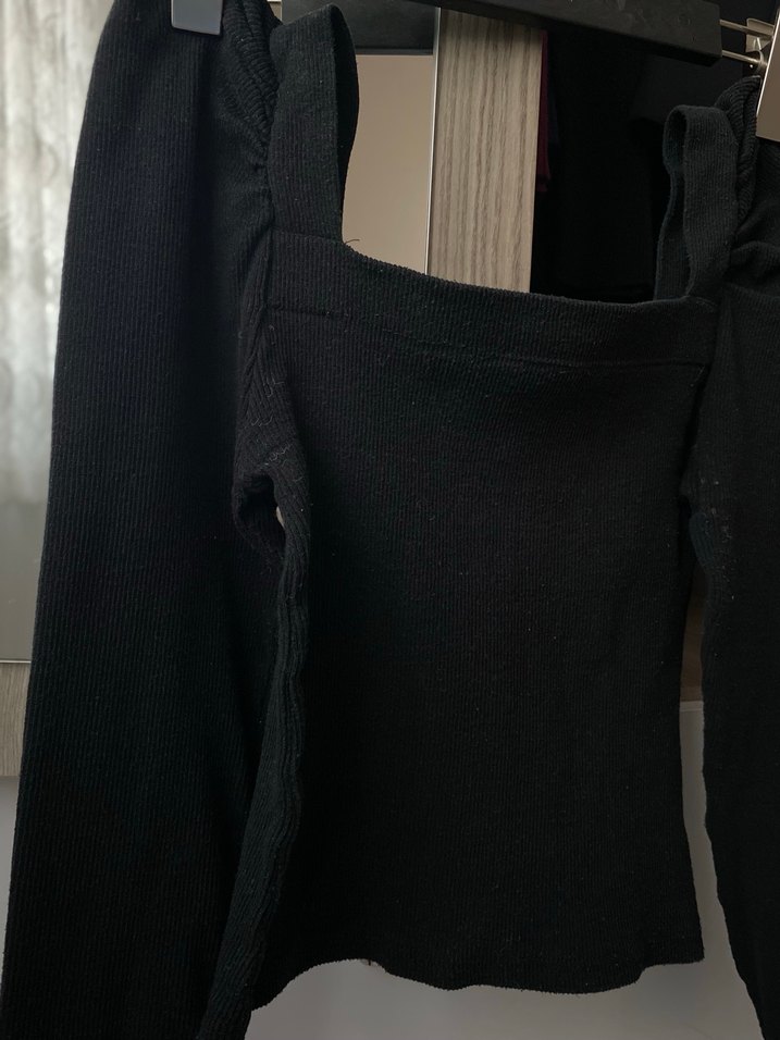 Kare yaka siyah renk fitilli bluz - Görsel 3