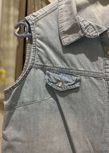 Kolsuz önden bağlamalı gömlek - Görsel 3