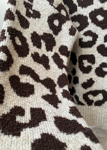 Leopar Desenli Kadın Triko Kazak - Görsel 5