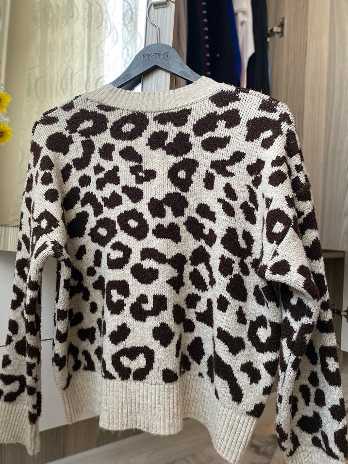 Leopar Desenli Kadın Triko Kazak - Görsel 2