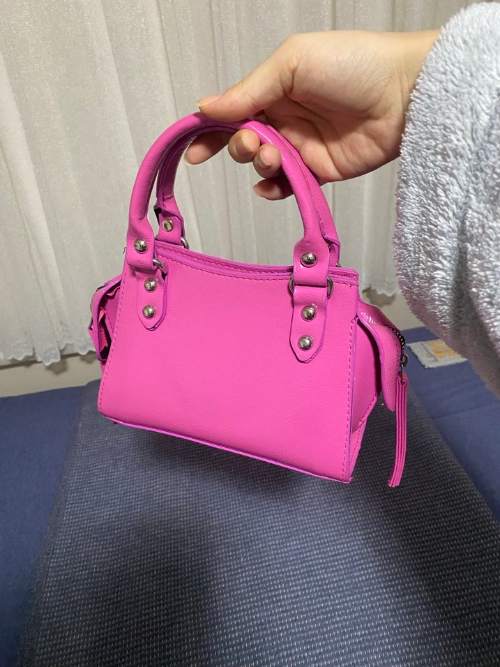 Pembe Deri Tokalı Kadın Çanta - Görsel 3