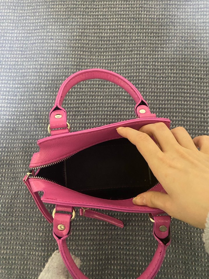 Pembe Deri Tokalı Kadın Çanta - Görsel 4