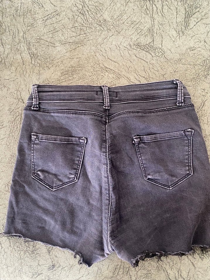 Kadın Gri Mini Denim Şort - Görsel 2