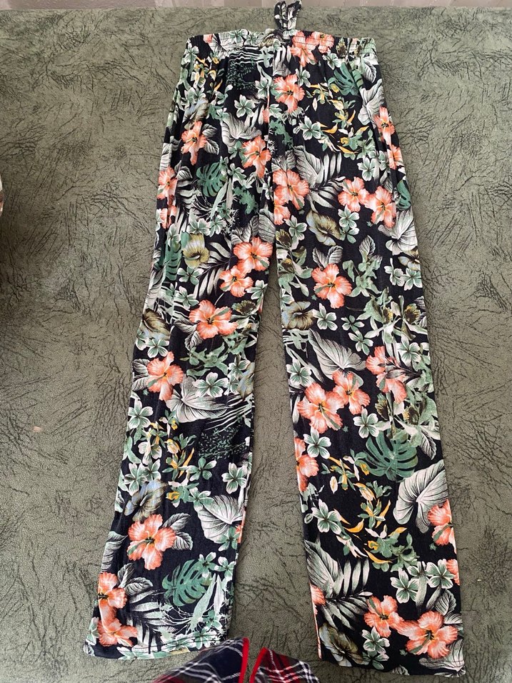 Çiçek Desenli Kadın Rahat Kumaş Pantolon - Görsel 2