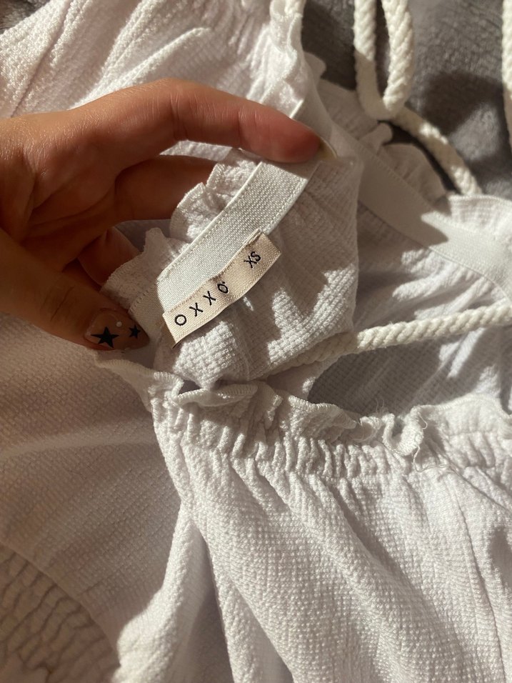 Oxxo Beyaz Bağcıklı Crop Top  Fırfır Detaylı - Görsel 3