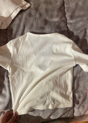 Beyaz V Yaka Bağcıklı Crop Top - Görsel 3