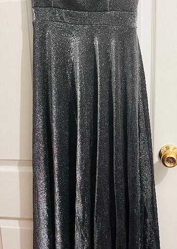 Uzun Drapeli Simli Abiye Elbise - Görsel 2