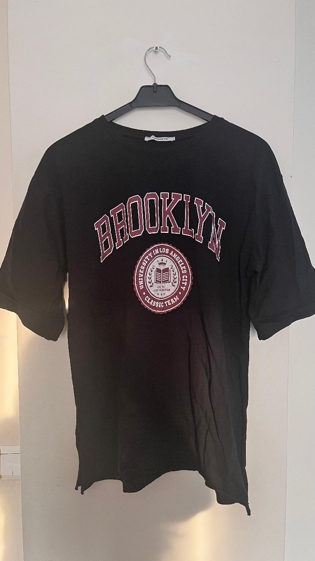 Siyah Baskılı Oversize Kadın Tişört - Görsel 2