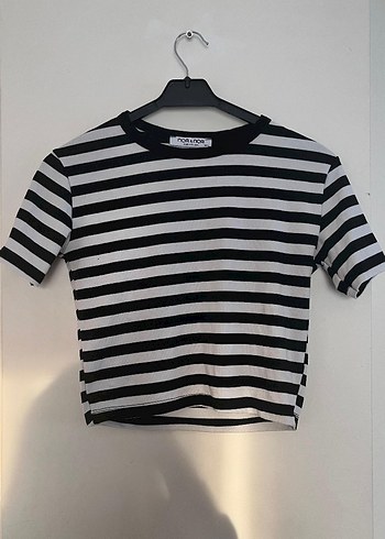 Beyaz Çizgili Kısa Kollu Tişört - Görsel 2