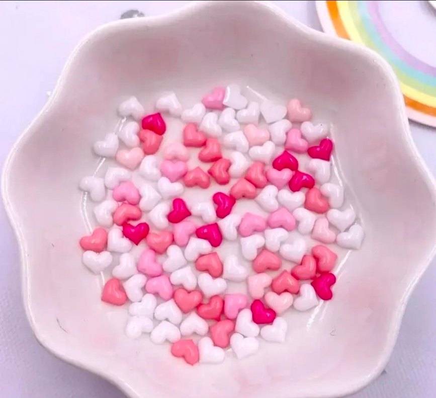 25 Adet Pembe, Beyaz Kalp Tırnak Süsleri - Görsel 2