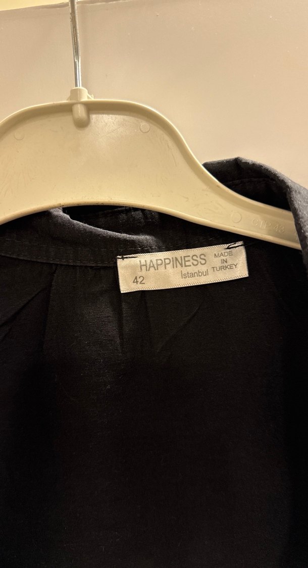 Siyah gömlek 42 beden - Görsel 2
