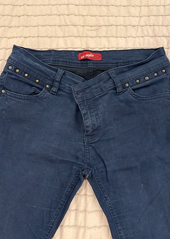 Düğmeli Koyu Mavi Kadın Denim Pantolon - Görsel 3