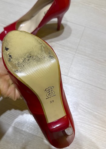 Kadın Parlak Kırmızı Stiletto Topuklu Ayakkabı - Görsel 3