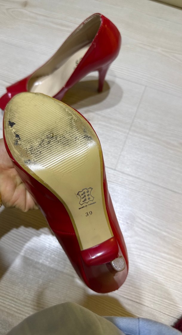 Kadın Parlak Kırmızı Stiletto Topuklu Ayakkabı - Görsel 3