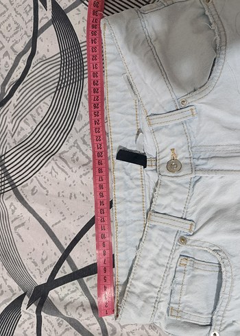 Beyaz Kadın Bol Kesim Yırtık Kot Pantolon - Görsel 3