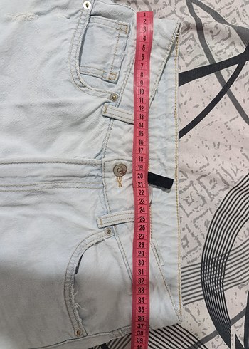 Beyaz Kadın Bol Kesim Yırtık Kot Pantolon - Görsel 4