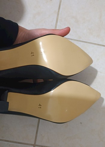 Siyah Cilt Orta Topuklu (8 cm) Deri Stiletto Streç Bot - Görsel 3