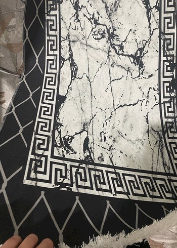 Siyah Gri Yılan Desenli Modern Halı - Görsel 3