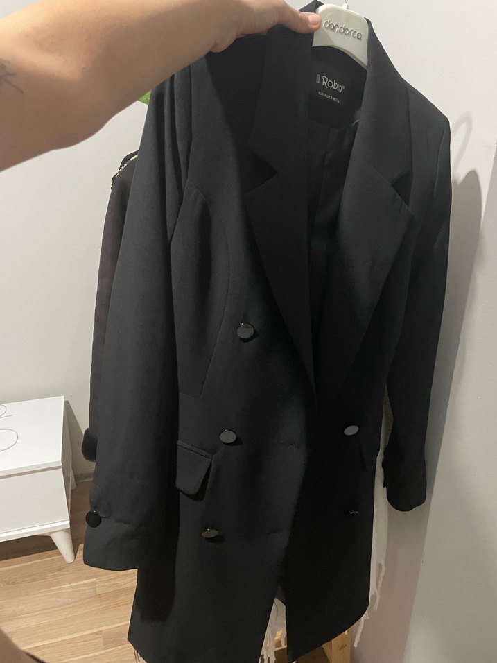 Düğmeli Siyah Kadın Ceket Elbise - Görsel 4