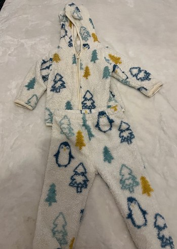 Beyaz Kapüşonlu Bebek Erkek Kış Tulumu - Görsel 2