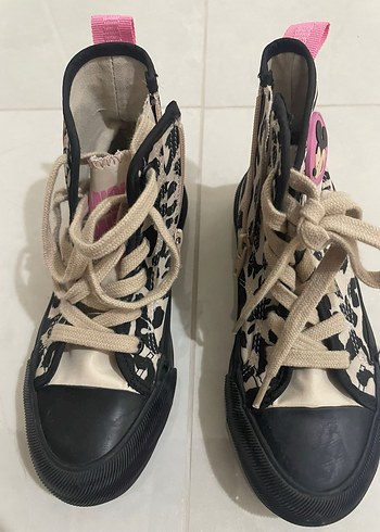 Zara Kız Çocuk Leopar Desenli Minnie Mouse Tokalı Spor Ayakkabı - Görsel 2