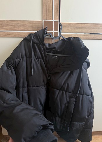 Zara Siyah Kapusonlu Sisme Mont