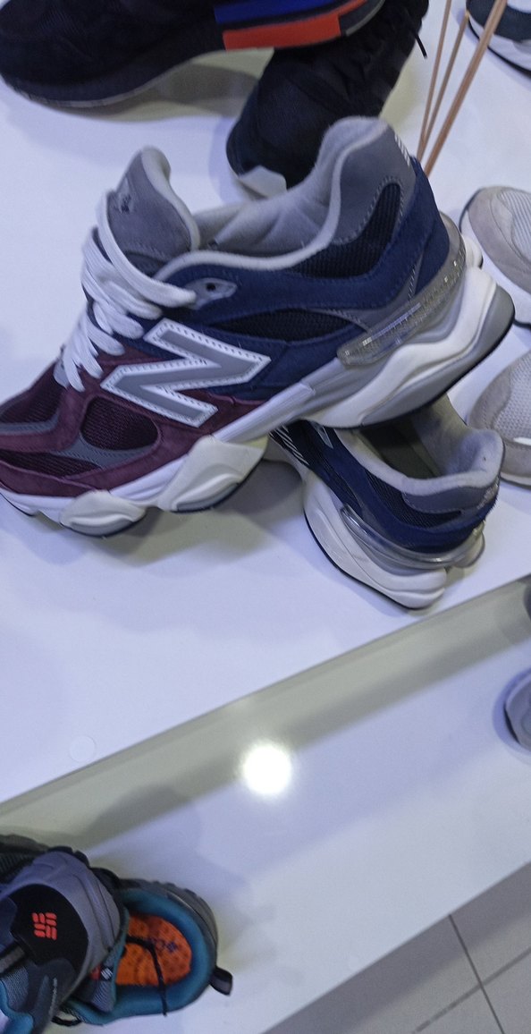 Mor Renkli Elastik Bağcıklı Spor Ayakkabı - Görsel 2