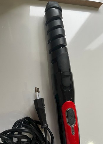 Kırmızı-Siyah Saç Şekillendirici - Görsel 2