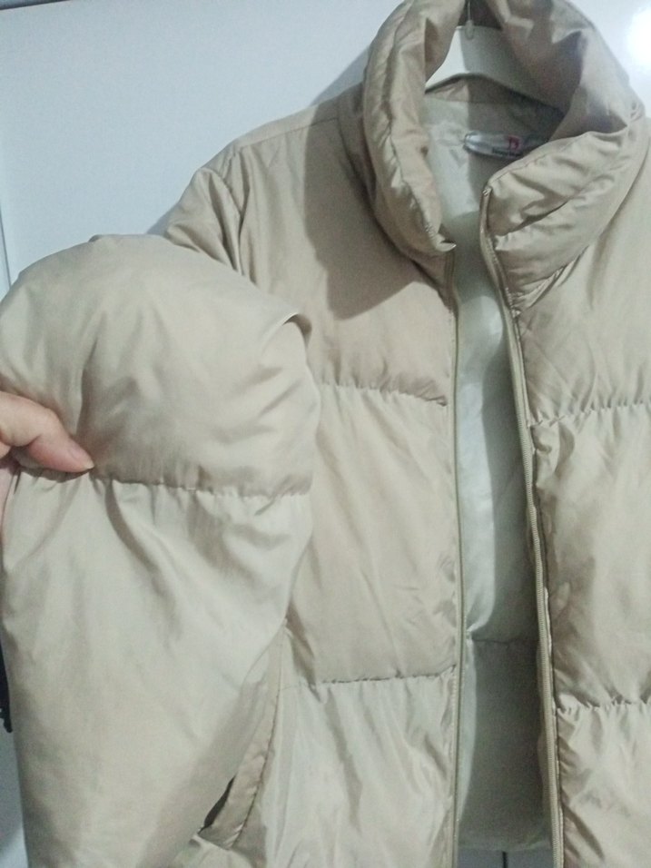 Bej Yüksek Yakalı Rahat Kadın mont - Görsel 3